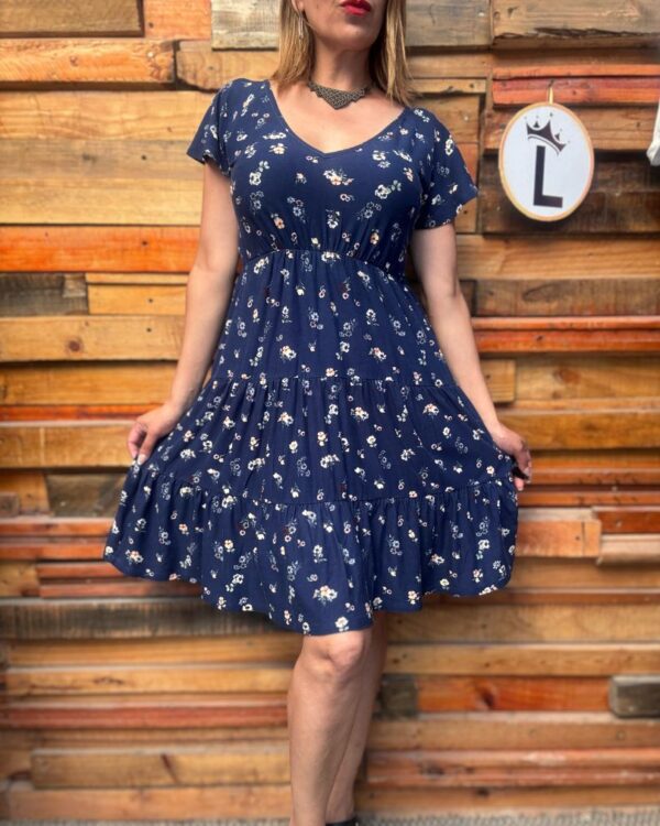 Vestido Mini Estampado Floral con Falda de Capas